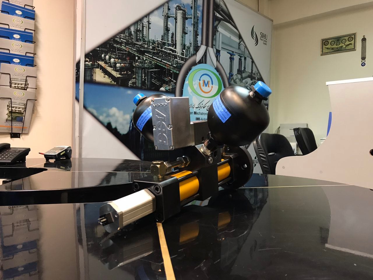 تصویر  سروو سیلندر هیدرولیک