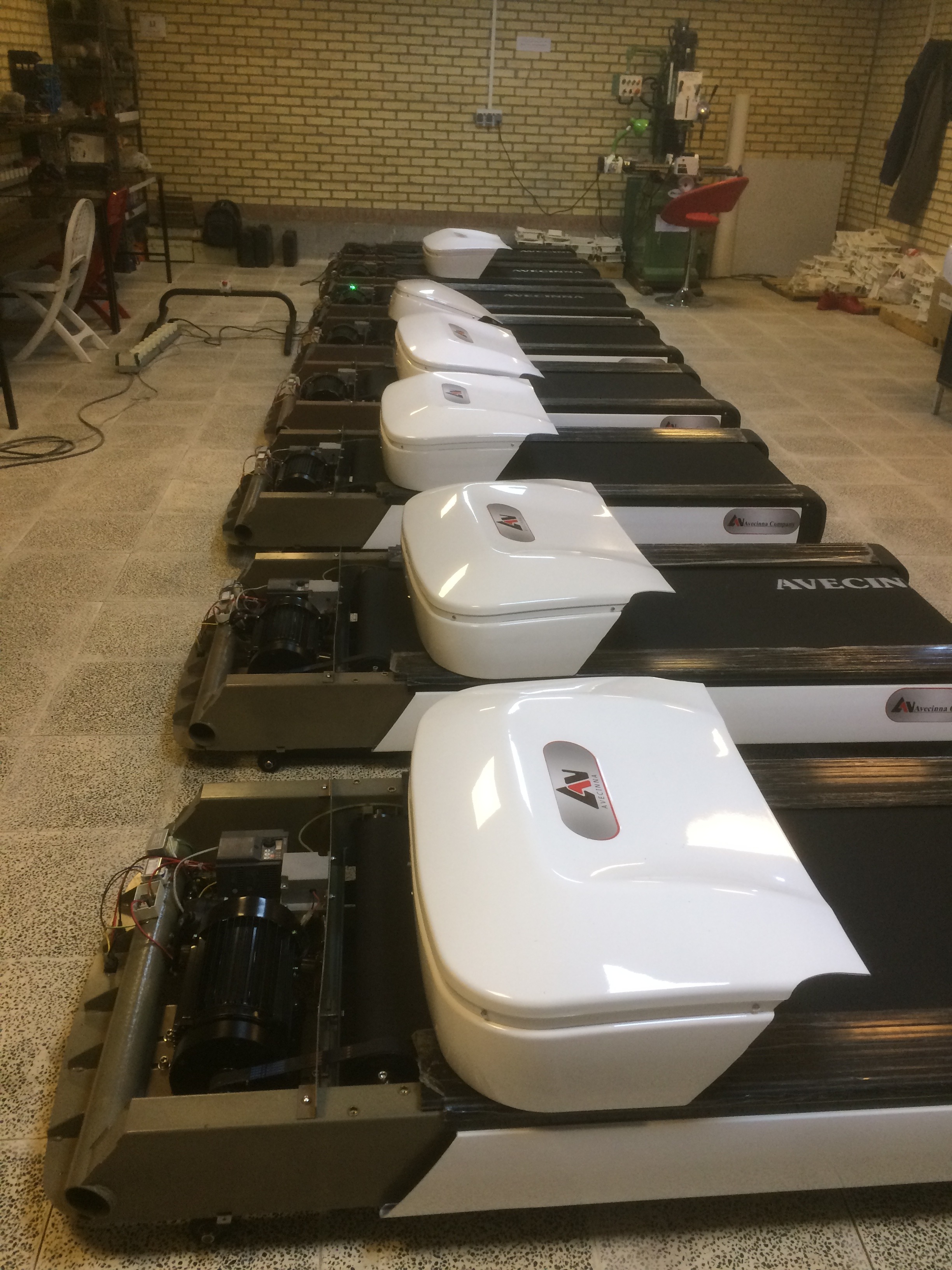 تصویر  تردمیل پزشکی ( Medical Treadmill) مدل : Med.2000