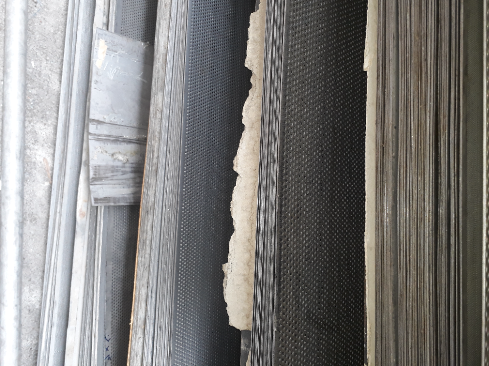 تصویر  ورق پانچ چشمه گرد