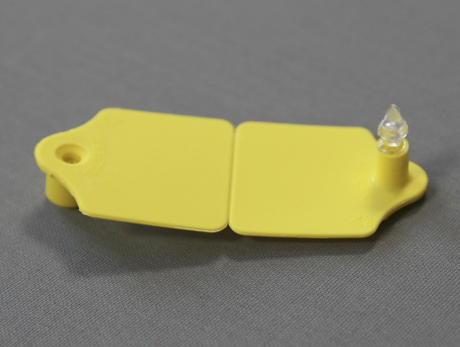 تصویر  Customized Animal RF ID Cattle Ear Tag For Sheep Farm Smart Management