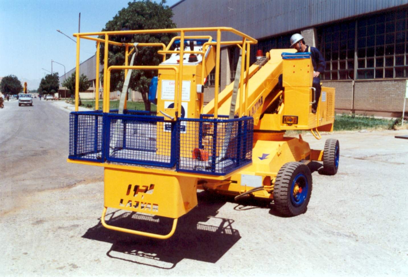 تصویر  Platform Model STL 1400