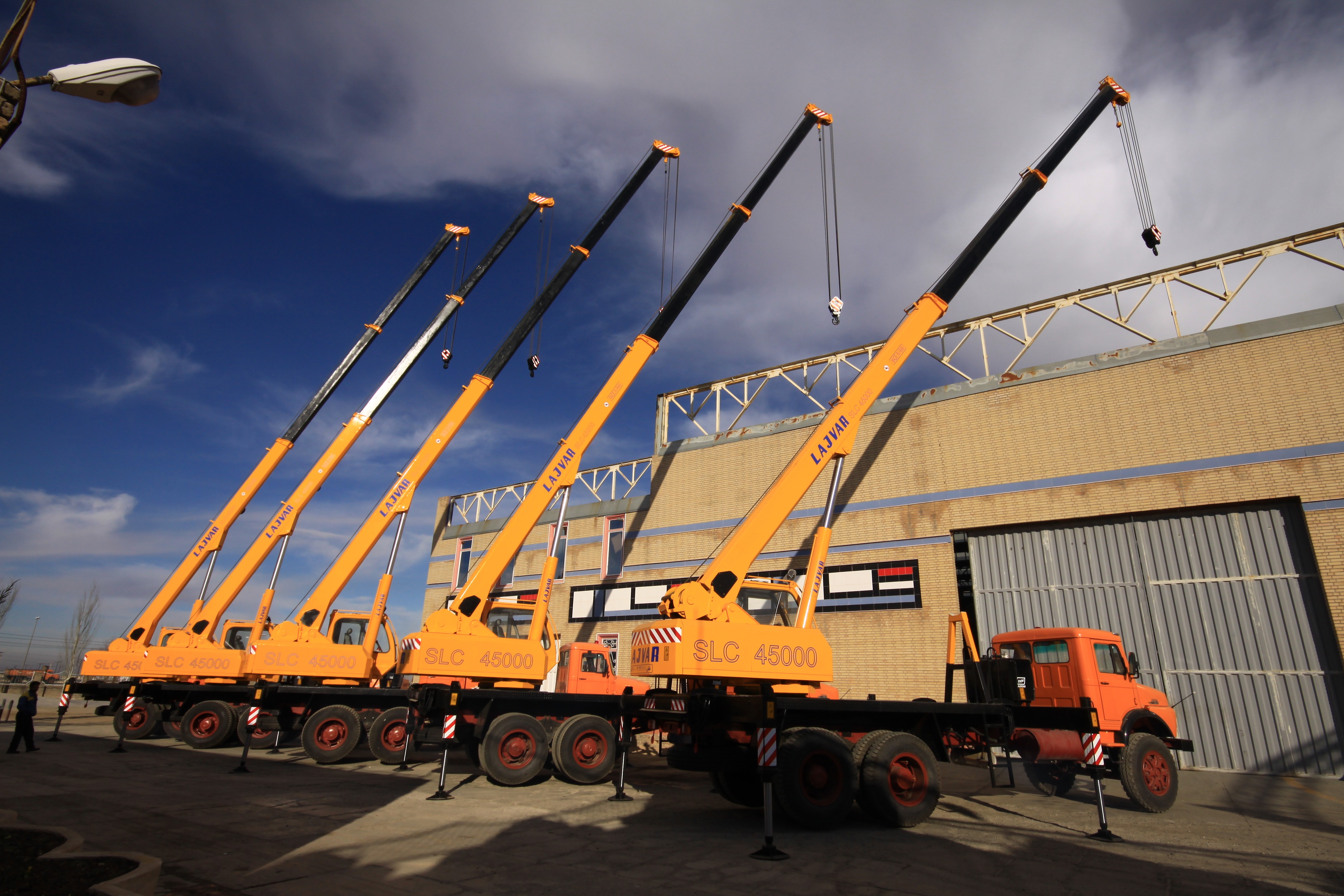 تصویر  Crane Model SLC 45000