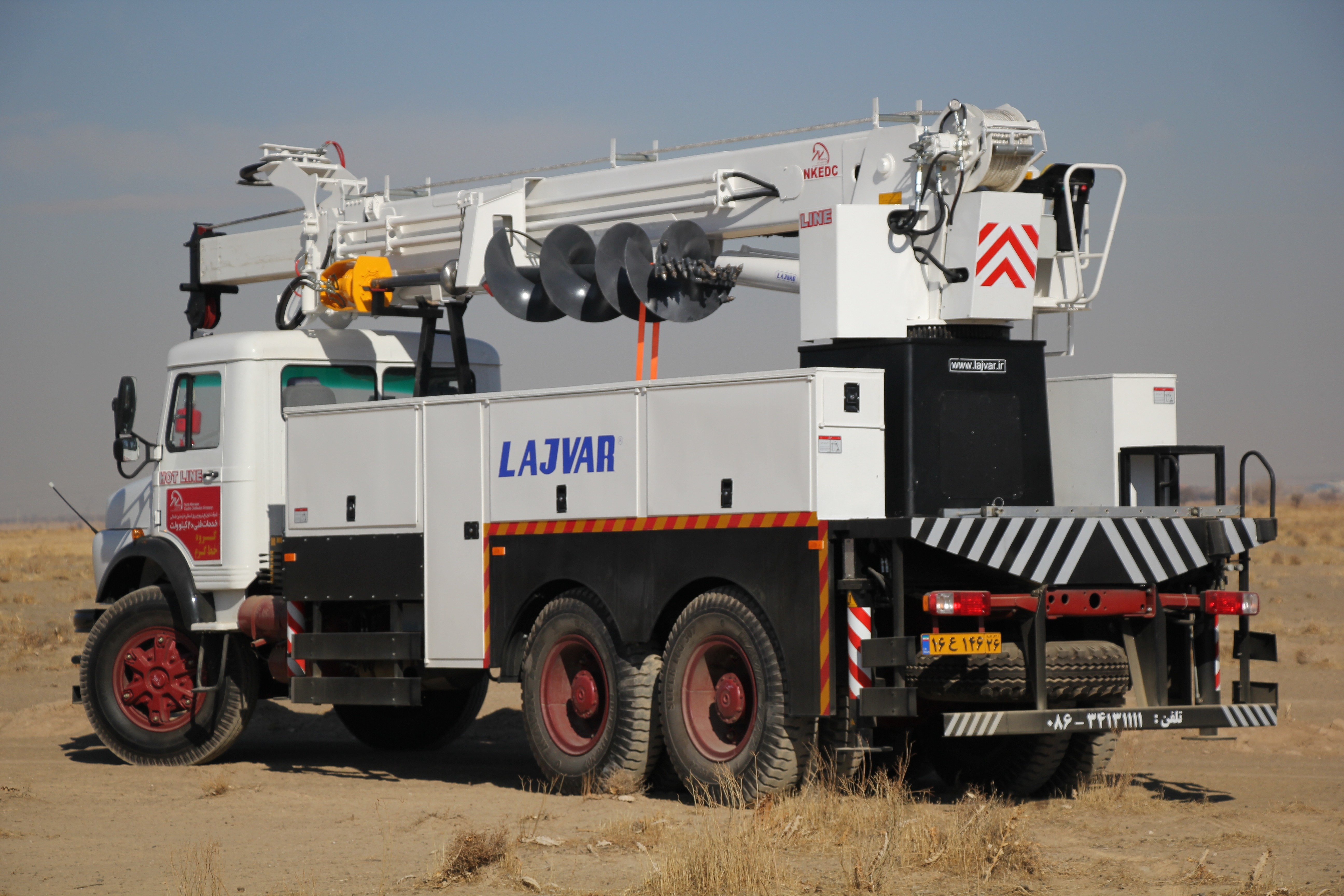 تصویر  Line Truck Model LT 80