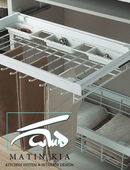 تصویر  ACCESSORIES IN CLOSER