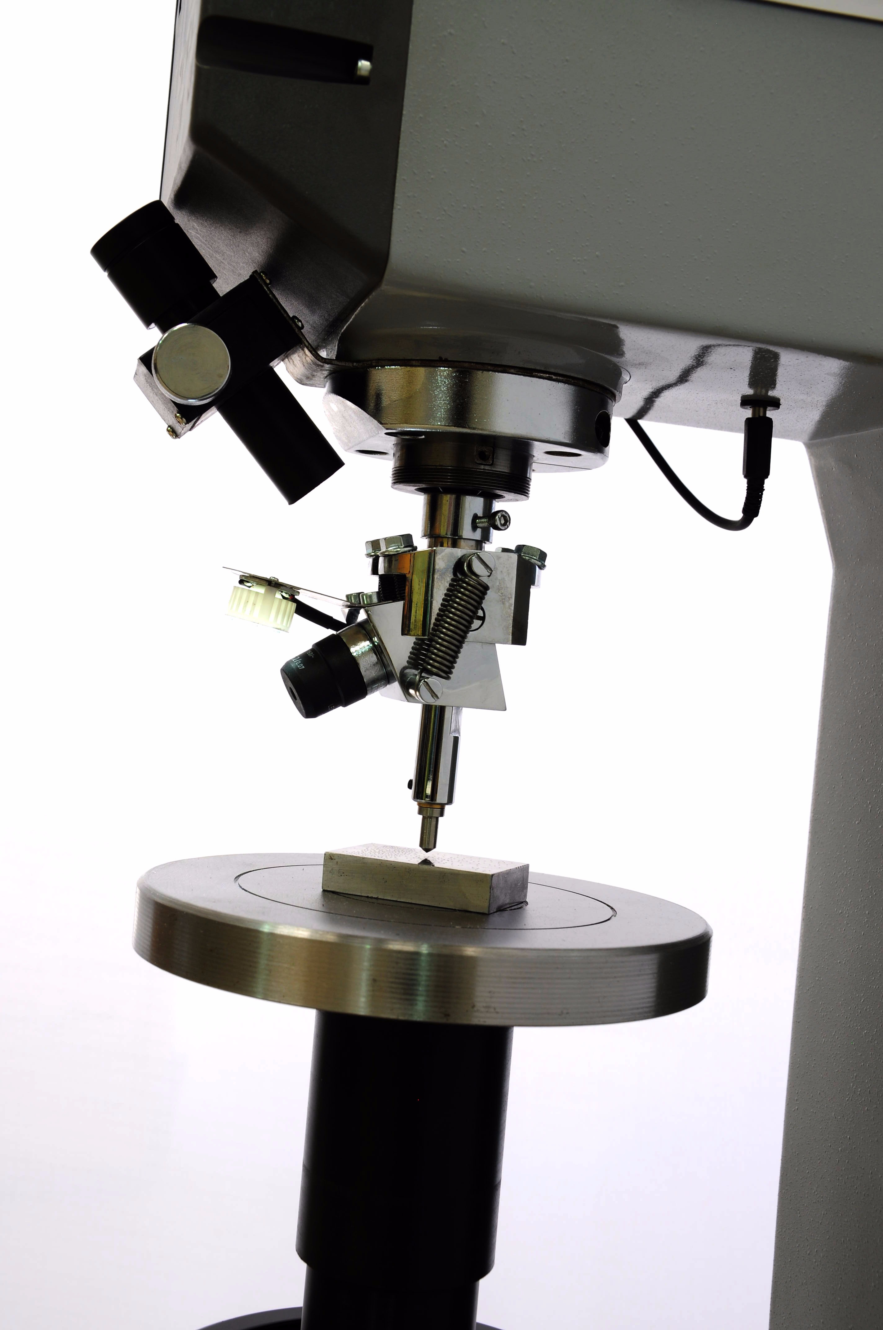 تصویر  Universal Hardness Tester UV1