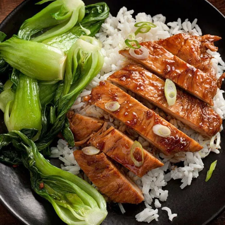 تصویر  خوراک مرغ