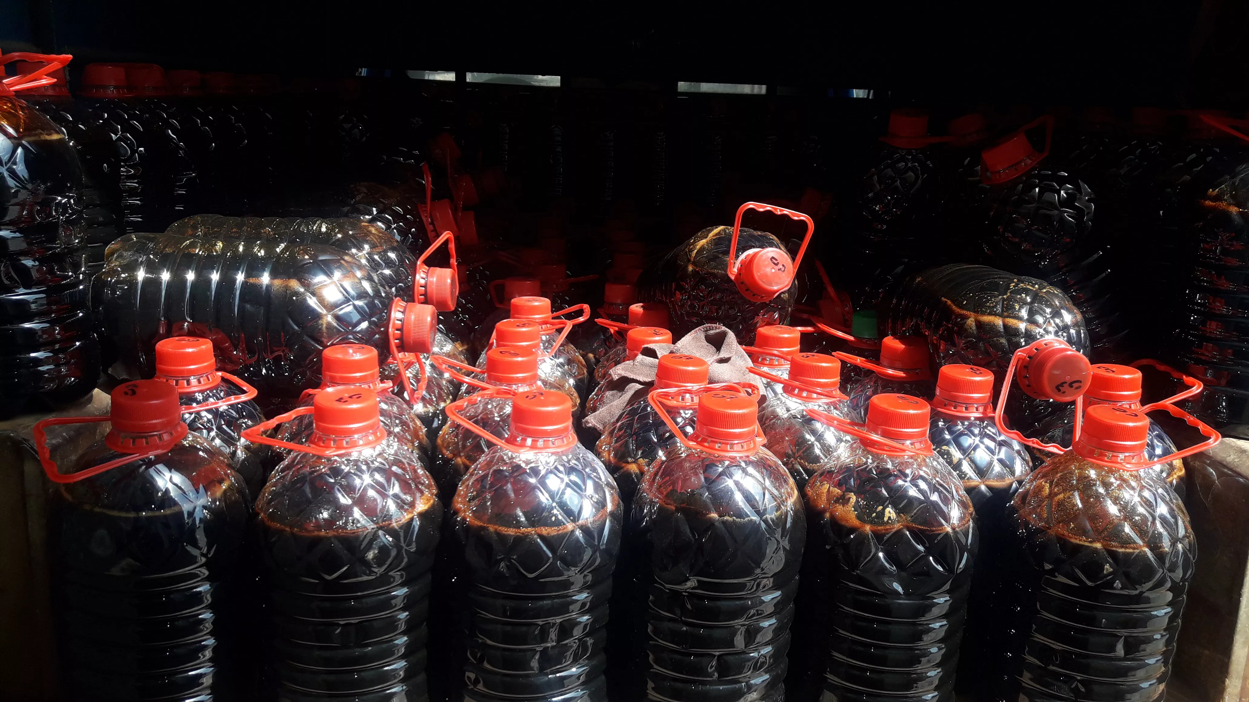 تصویر  شیره جات سنتی و ارگانیک