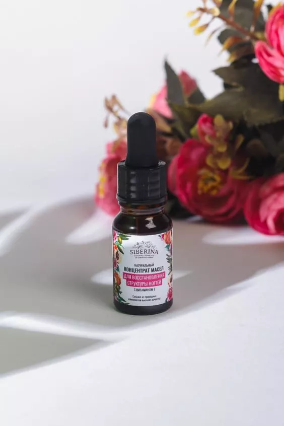 تصویر  کنسانتره روغن‌ برای بازسازی ساختار ناخن با ویتامین E
